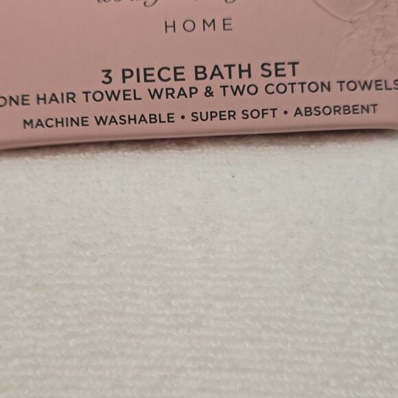 Juicy Couture Home Lips Logo Print 3-PC Bath Set - Picture 5 of 5